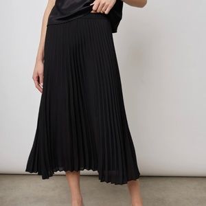 Arket black pleated skirt size 36